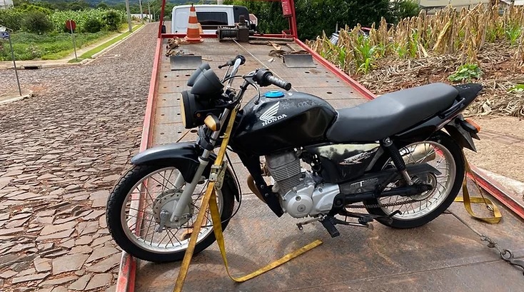 Capa Vista Gaúcha: PC recupera moto furtada em Chapecó