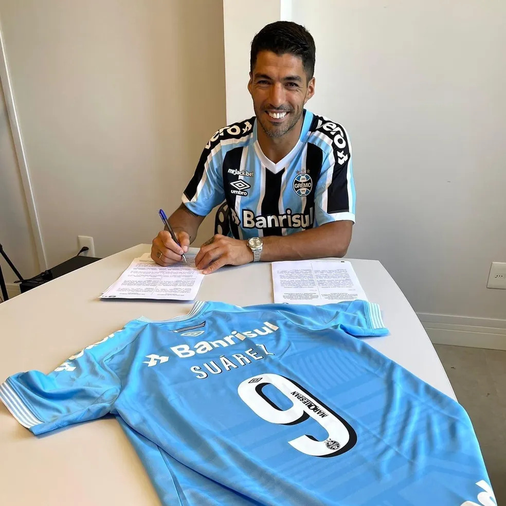 Capa Luís Suárez é a grande contratação do Grêmio para 2023