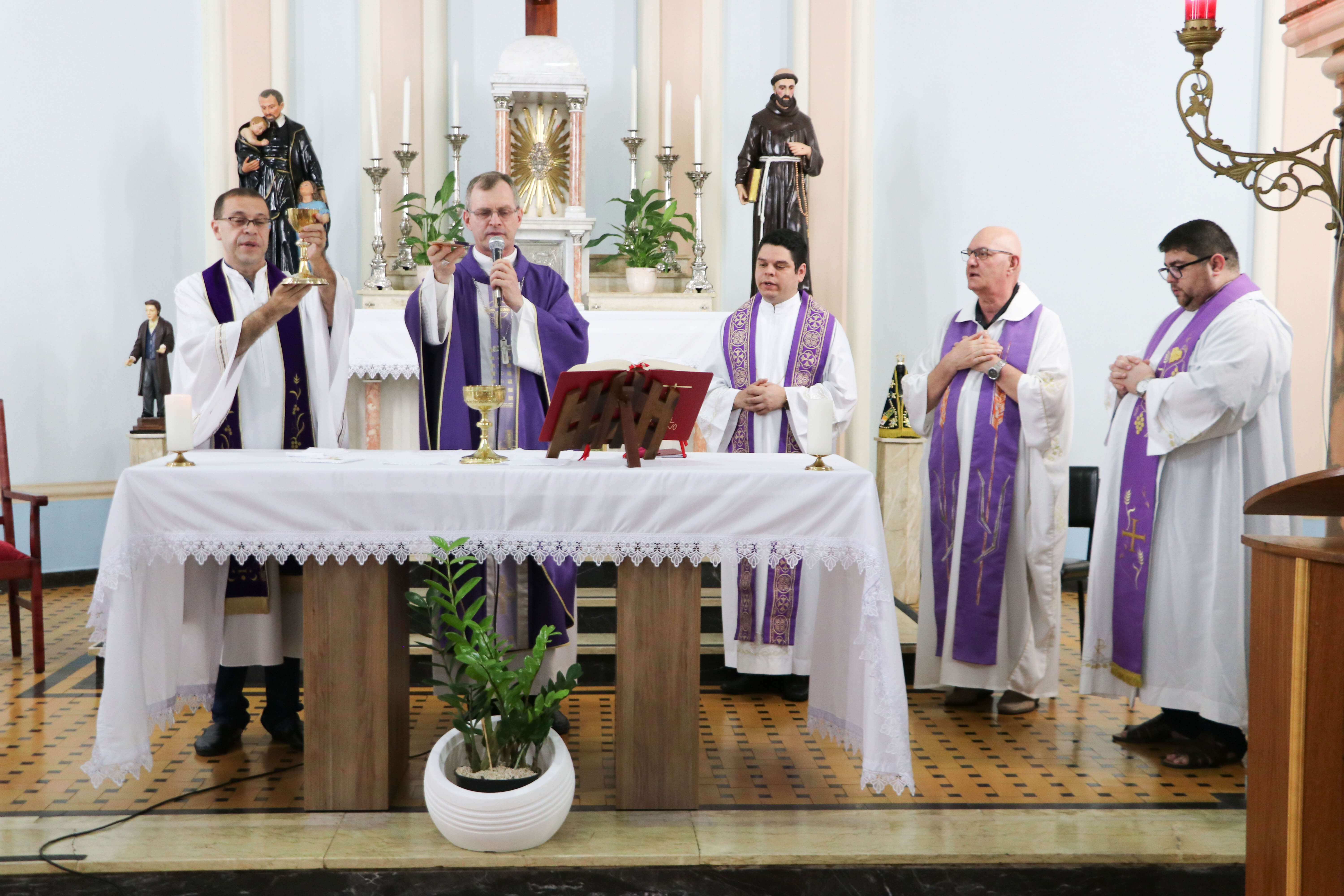 Capa Pastoral Hospitalar do HSVP recebe novos padres