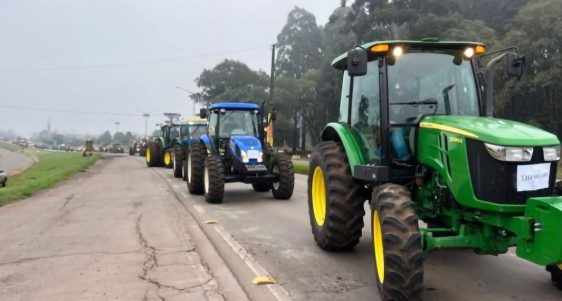 Capa Agricultores gaúchos realizam protestos em 25 pontos do Estado e cobram resposta do governo federal
