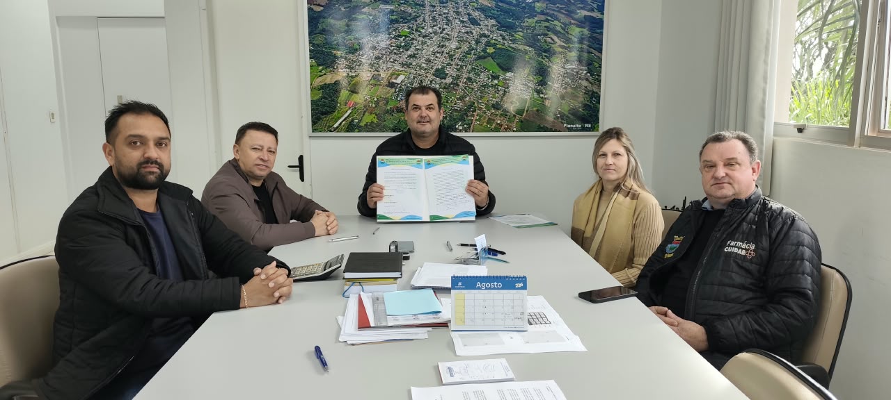 Capa Prefeitura de Planalto assina contrato e Ordem de Início para reforma do Posto de Saúde