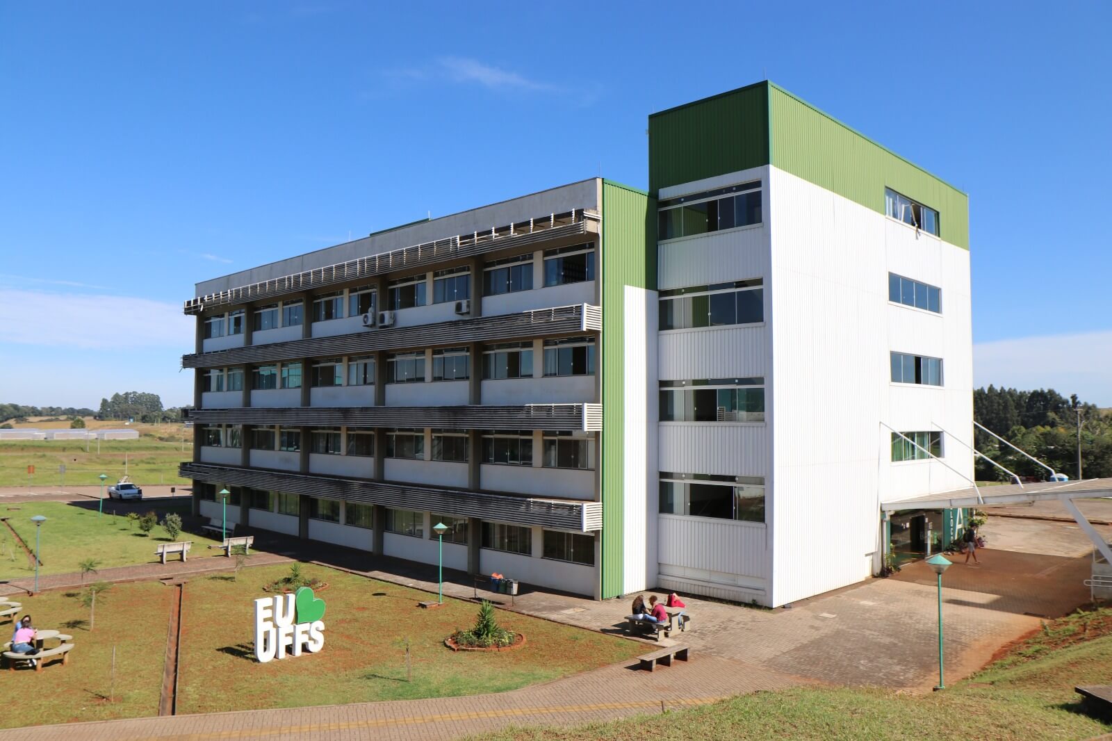 Capa UFFS oferta 78 vagas em mestrados no Campus Erechim