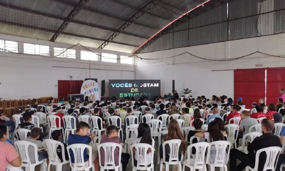 Capa Vista Alegre: Educação promove palestra