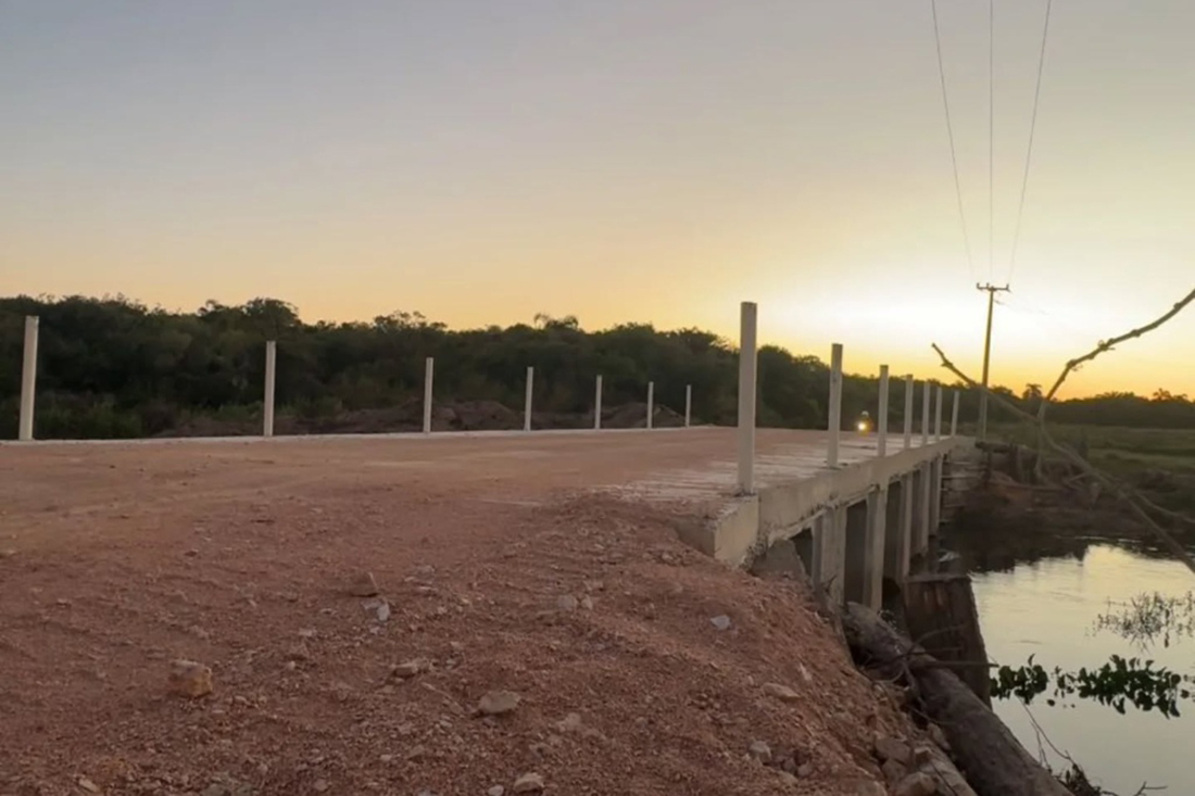 Capa Homem de 72 anos morre afogado após caminhonete ser arrastada por correnteza no RS