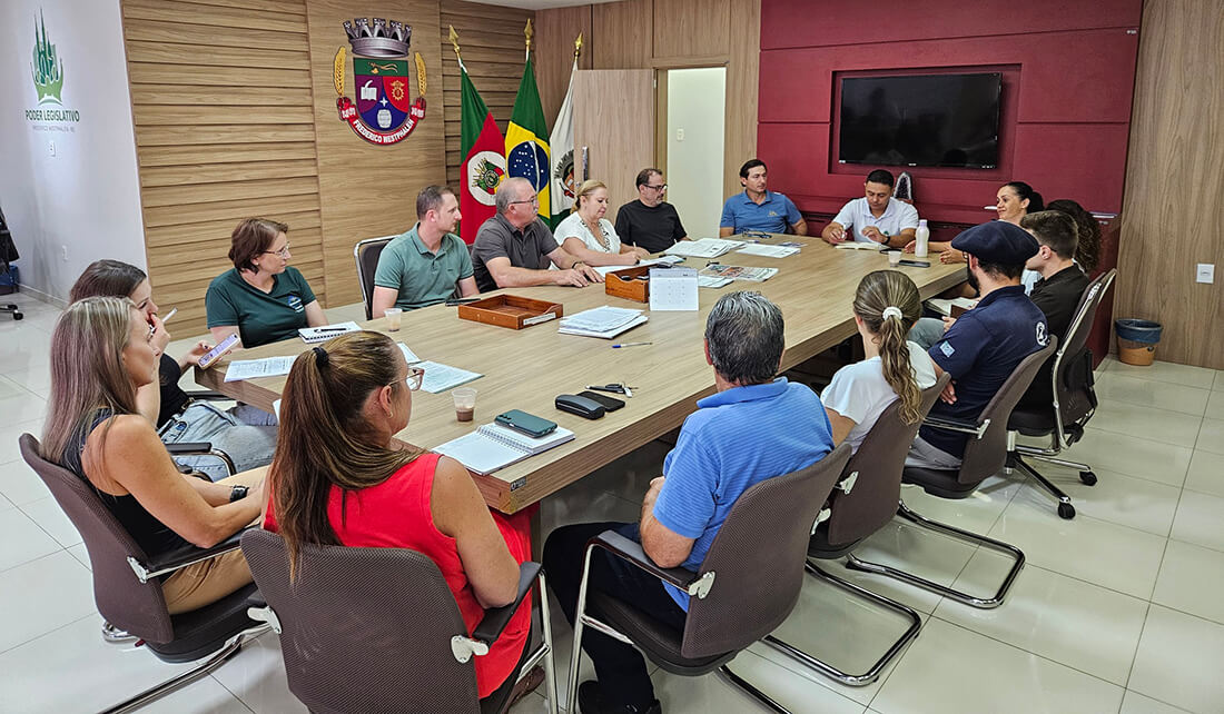 Capa Legislativo e Executivo de Frederico Westphalen articulam melhorias para autistas e PcDs