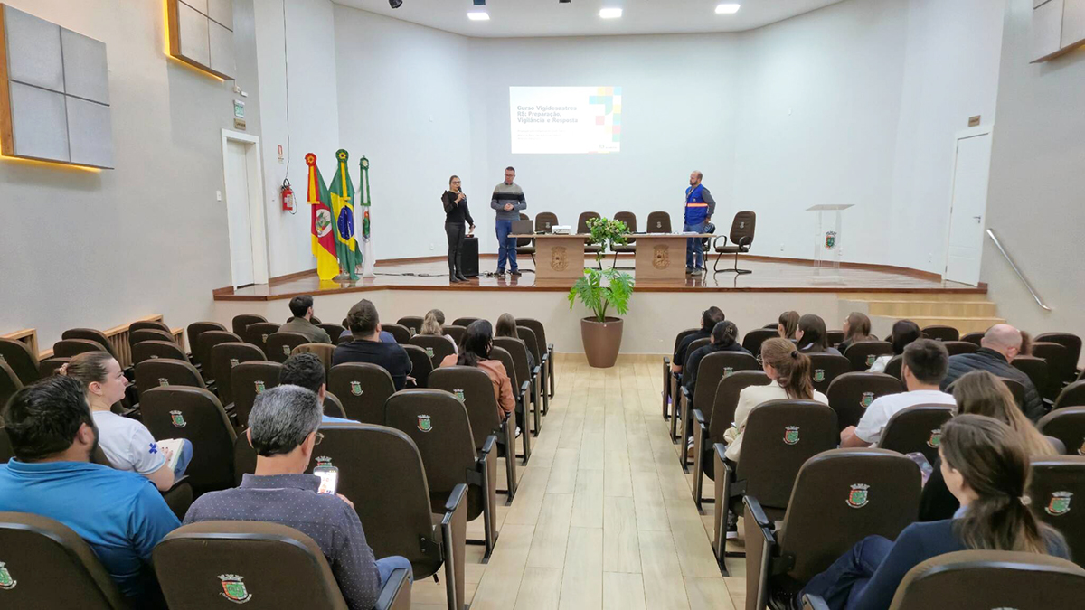 Capa Capacitação em Tenente Portela debate análise de riscos para emergências em saúde pública