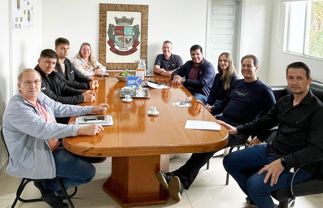 Capa Caiçara apoia formação de jovens para garantir sucessão no campo