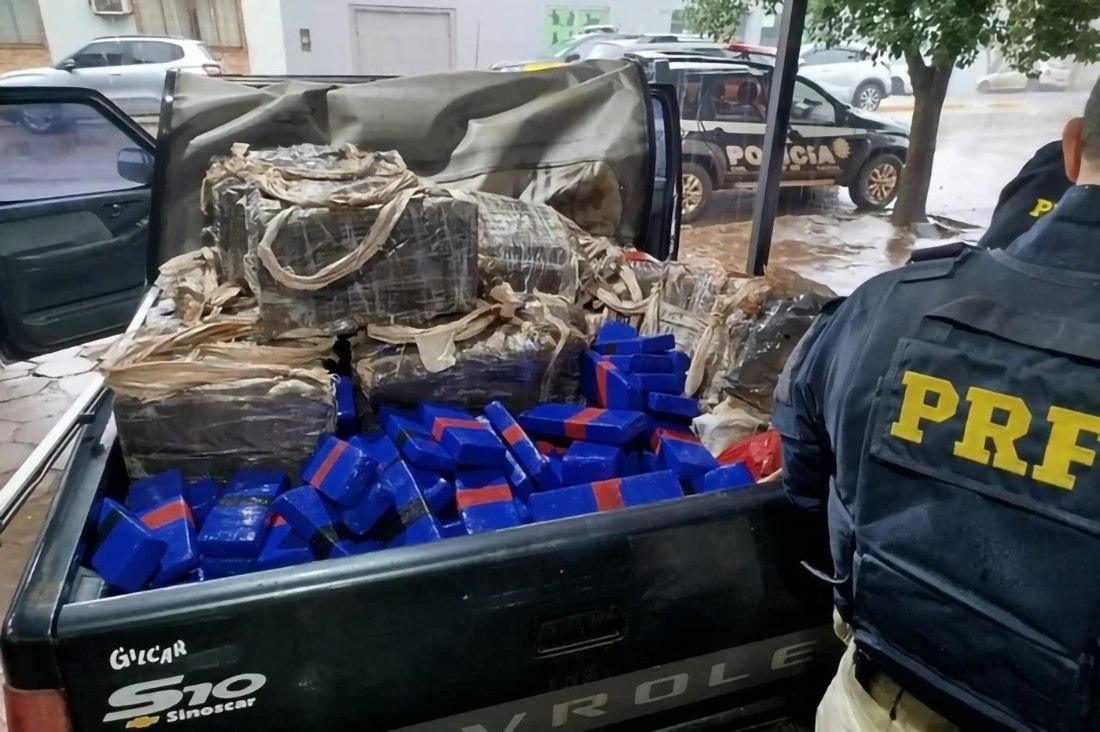Capa PRF apreende mais de 600 quilos de maconha em São Luiz Gonzaga