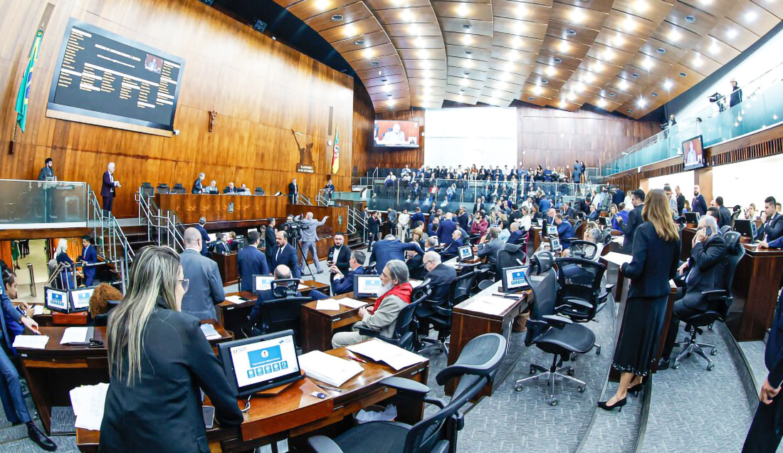 Capa Assembleia aprova 11 projetos do Executivo em sessão realizada na tarde desta terça-feira