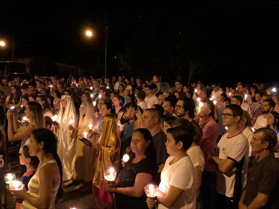 Capa Comunidade de Castelinho de FW realiza encenação da Paixão e Morte de Cristo