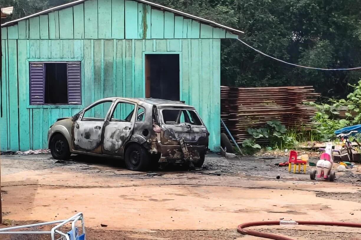 Capa Criança morre atingida por tiros durante briga de vizinhos em Nonoai