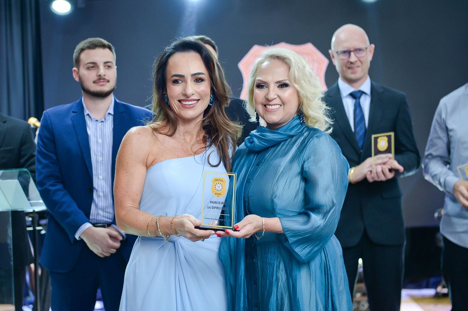 Capa Coordenadora da 20ª CRE recebe homenagem da Polícia Civil 