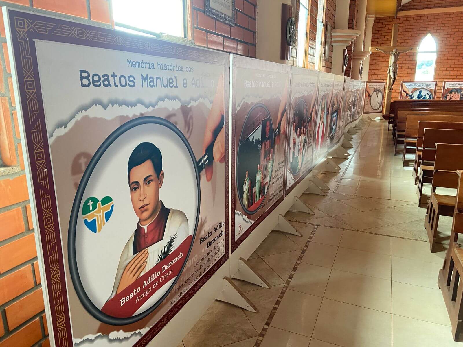 Capa Erval Seco: Paróquia Santa Terezinha recebe Museu Itinerante dos Beatos Manuel e Adílio