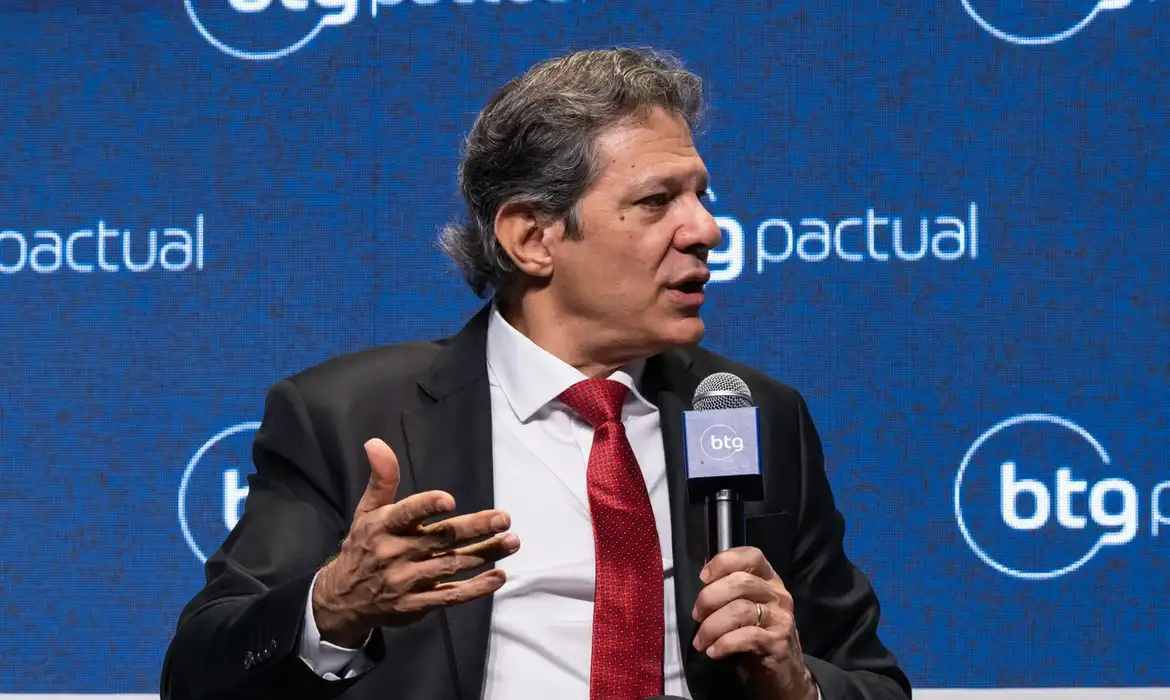 Capa Haddad anuncia criação de delegacia para combater crime organizado