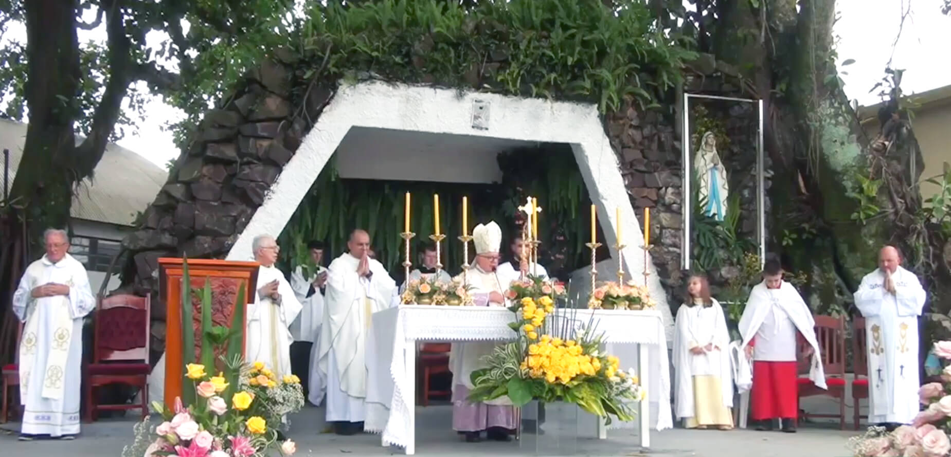 Capa Romaria de Nossa Senhora de Lourdes reúne fiéis em Osvaldo Cruz