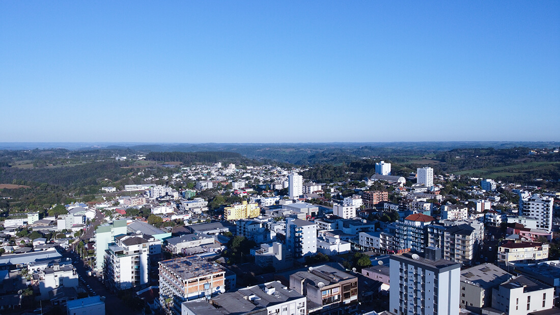 Capa Quando vamos voltar a ver o céu azul?