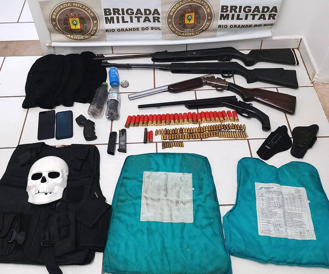 Capa Mulher é presa por porte ilegal de armas e munições em Tenente Portela