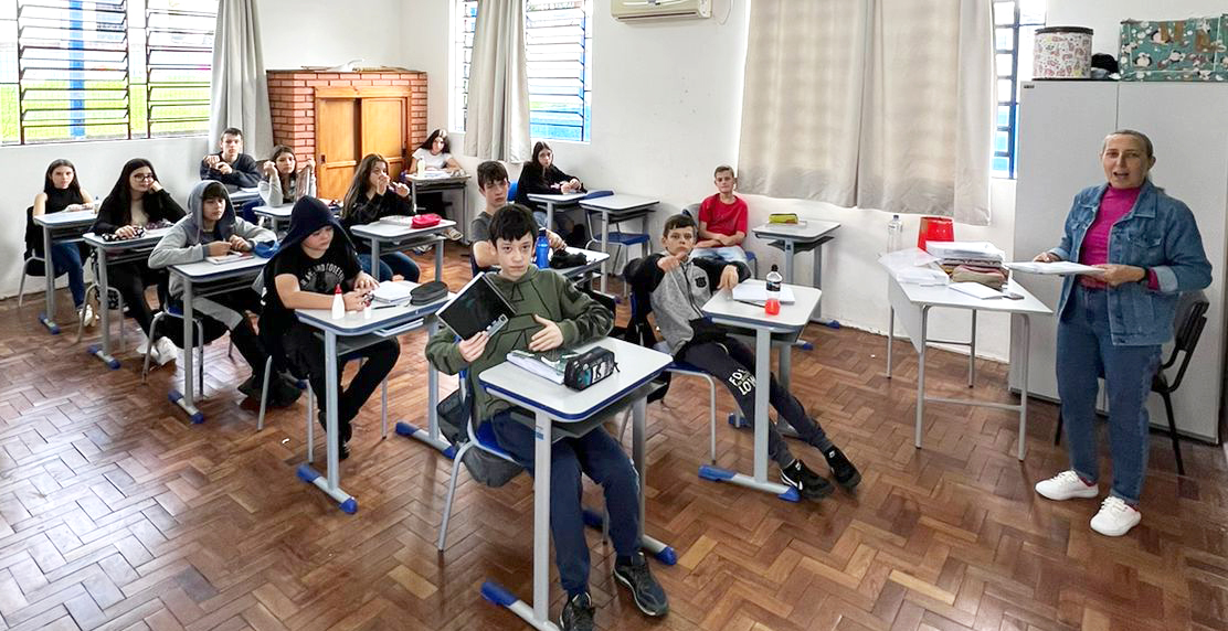 Capa Programa Geração Consciente promove o diálogo e a consciência crítica dos adolescentes