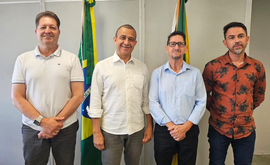 Capa Prefeito de Rodeio Bonito busca recursos e apresenta demandas em Porto Alegre