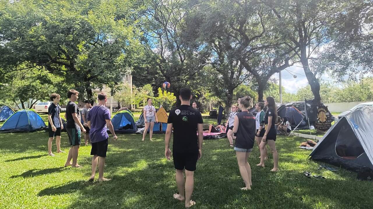 Capa LEO Clube Frederico Westphalen vence provas no AcampaLEO em Santa Maria