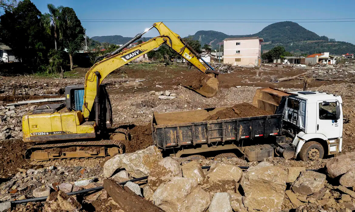 Capa Moradores de Roca Sales vivem dilema de migração e reconstrução