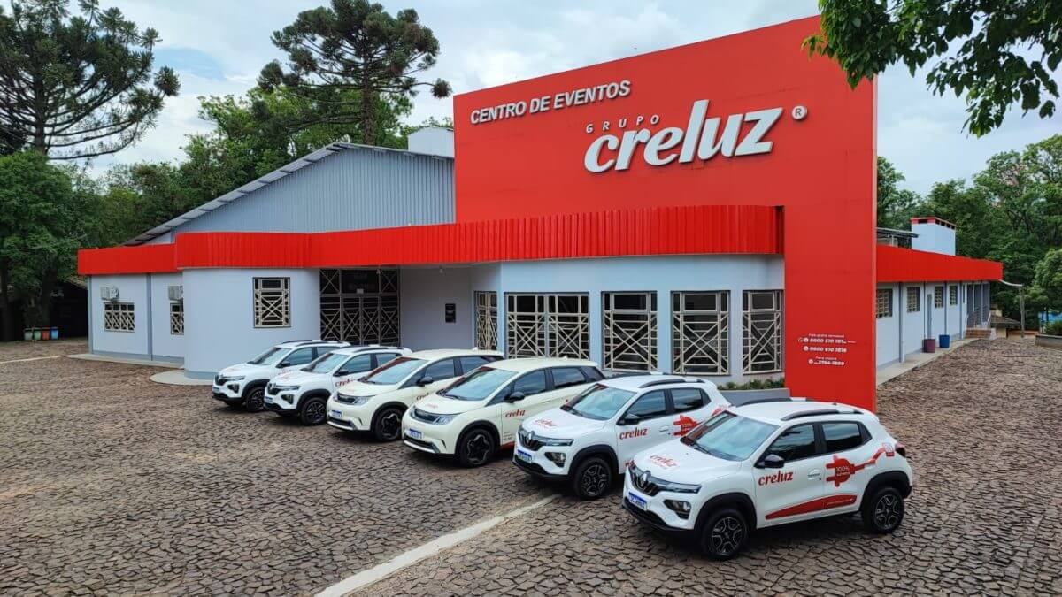 Capa Creluz comemora 58 anos de atuação
