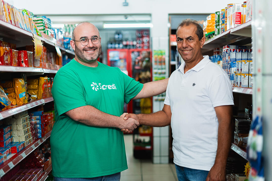 Capa Sicredi alcança R$ 100 bilhões na carteira de crédito PJ
