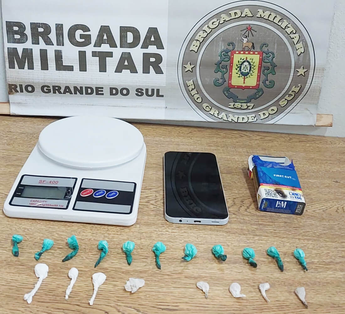 Capa Brigada Militar prende dois homens por tráfico de drogas em Tenente Portela