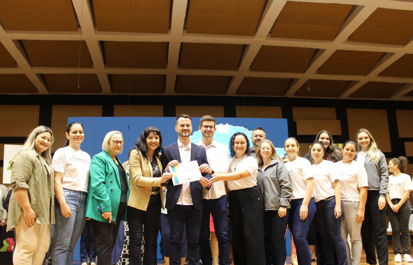 Capa UBS São Francisco de Paula de FW recebe Selo Ouro