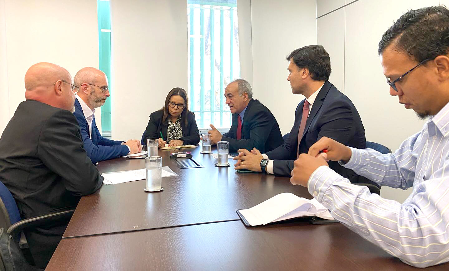 Capa Reunião discute implantação do curso de Direito na UFSM/FW