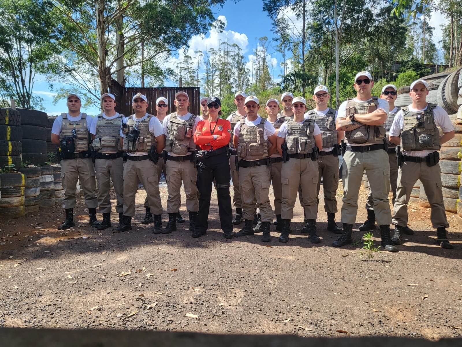 Capa 37º BPM realiza treinamento para troca de armamento
