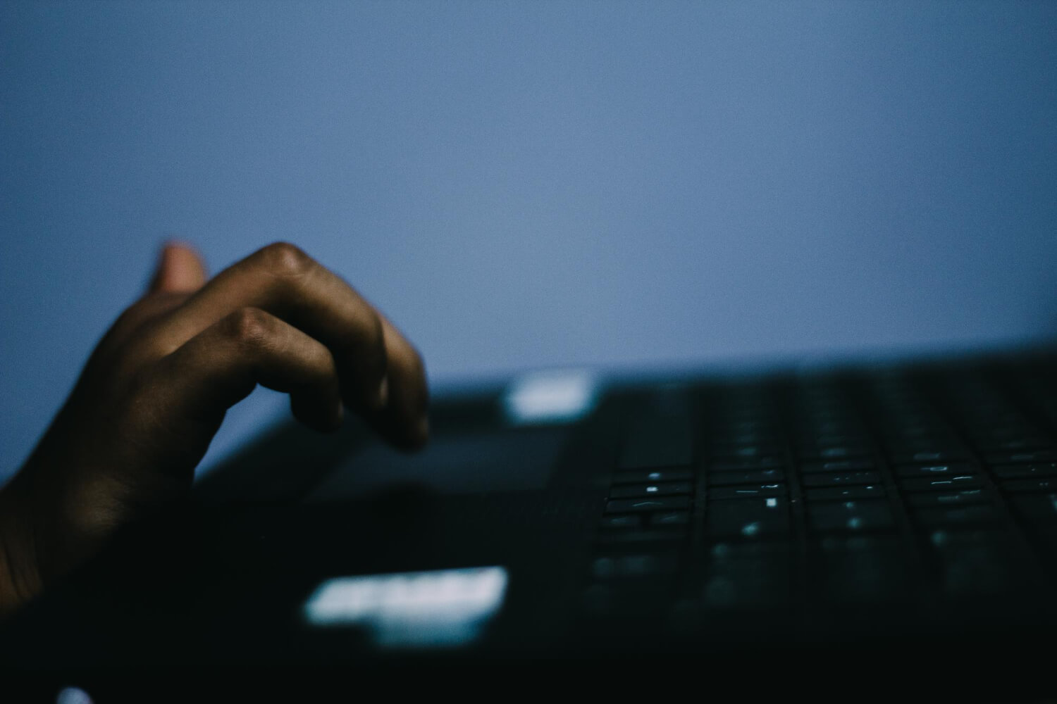 Capa Operação combate crimes cibernéticos contra menores no RS