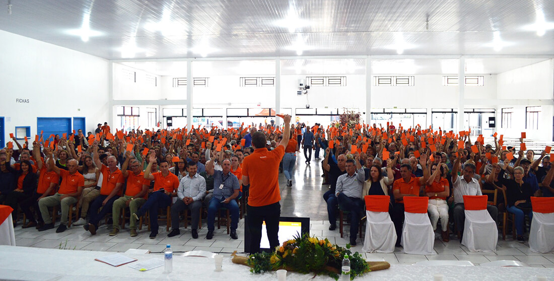 Capa Assembleia Geral da Cresol Raiz reúne grande público em Planalto