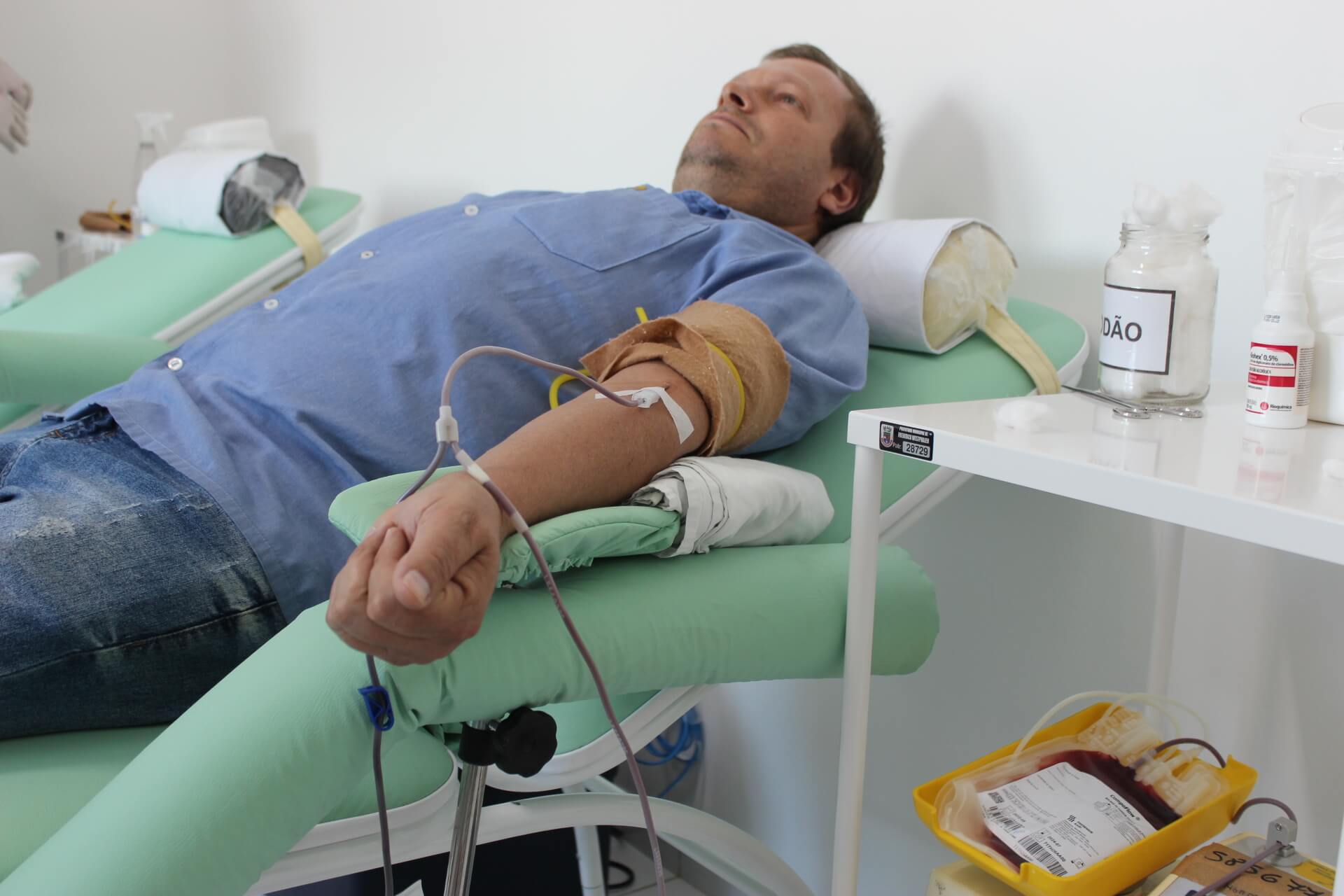 Capa 1000 bolsas de sangue são coletadas em FW