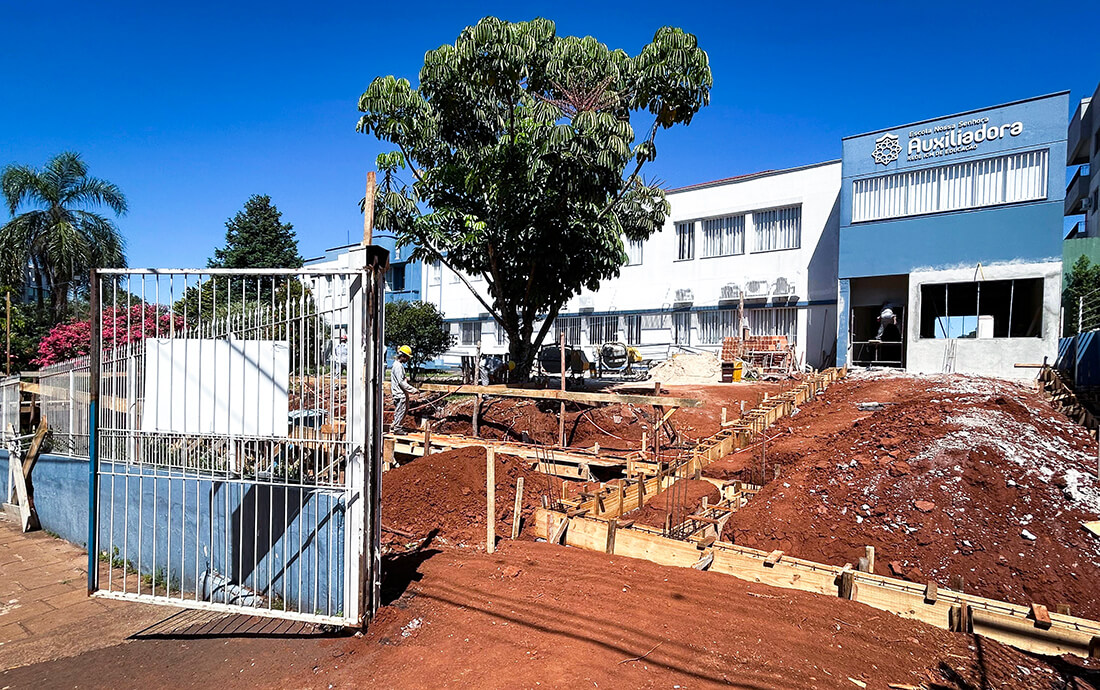 Capa Obras visam melhorar acesso de veículos à Escola Nossa Senhora Auxiliadora
