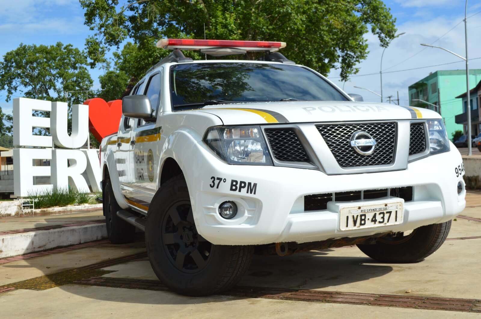 Capa Brigada Militar prende homem por furto de suíno em Erval Seco