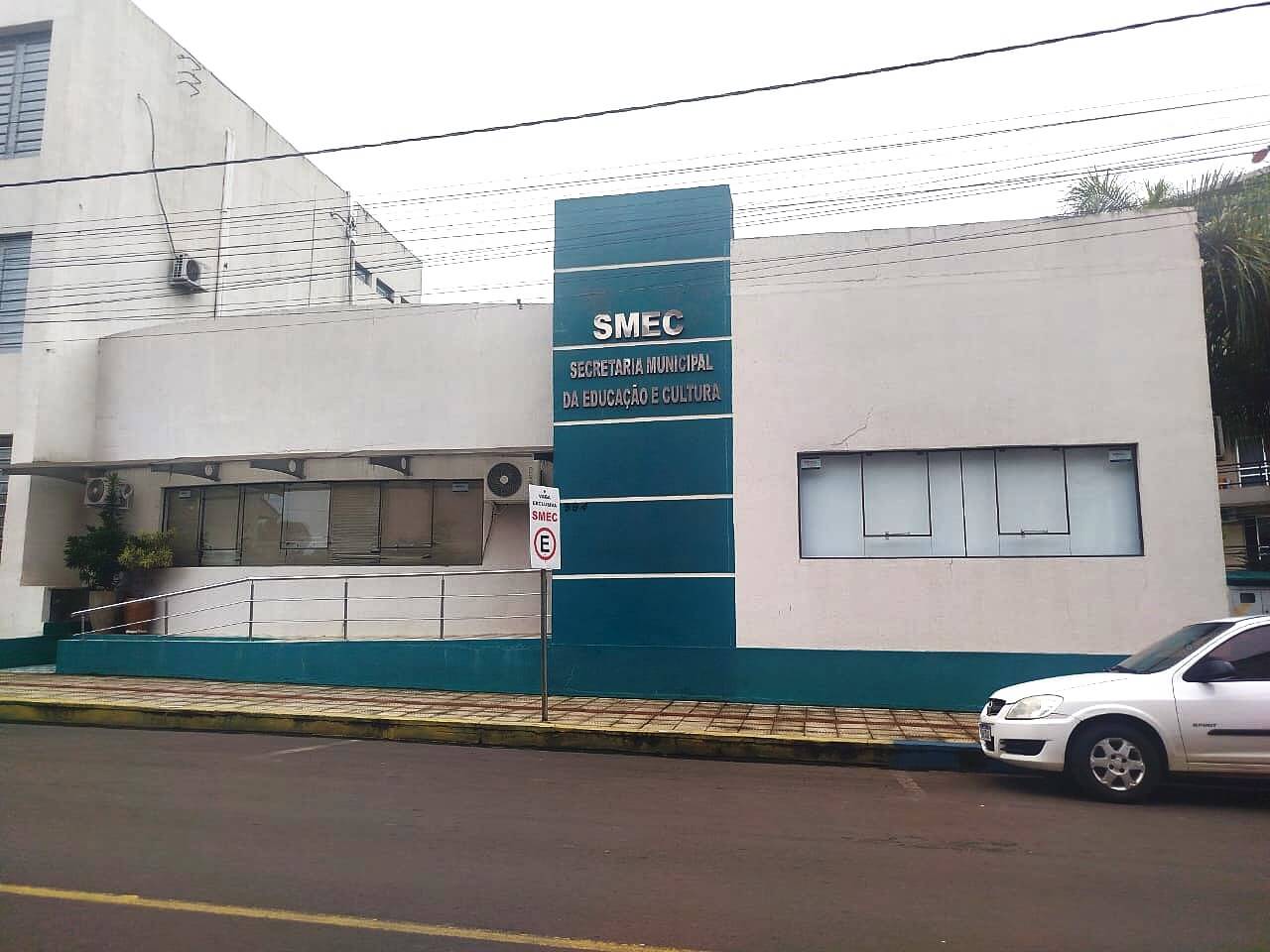 Capa  Prefeitura de FW garante continuidade dos contratos temporários na Educação e assegura férias coletivas aos profissionais
