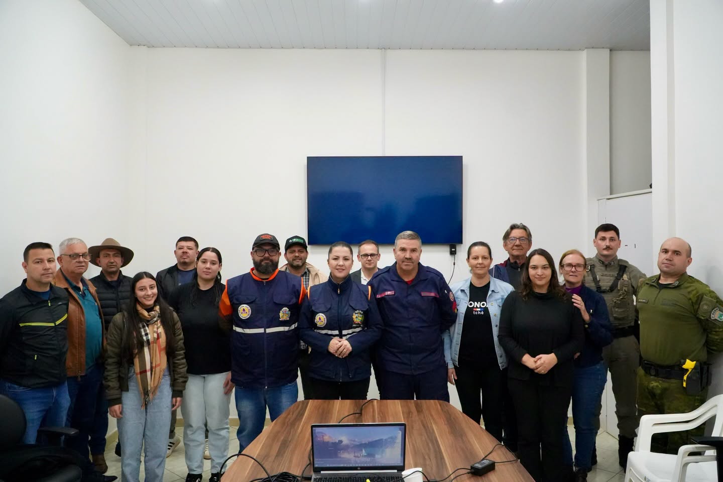 Capa Gabinete de Crise avalia impactos das chuvas e mantém atendimento às famílias em Nonoai