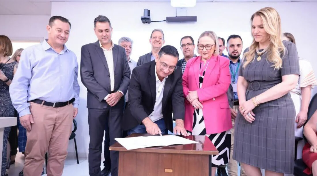 Capa Realizada assinatura de convênio com os consórcios intermunicipais de Saúde