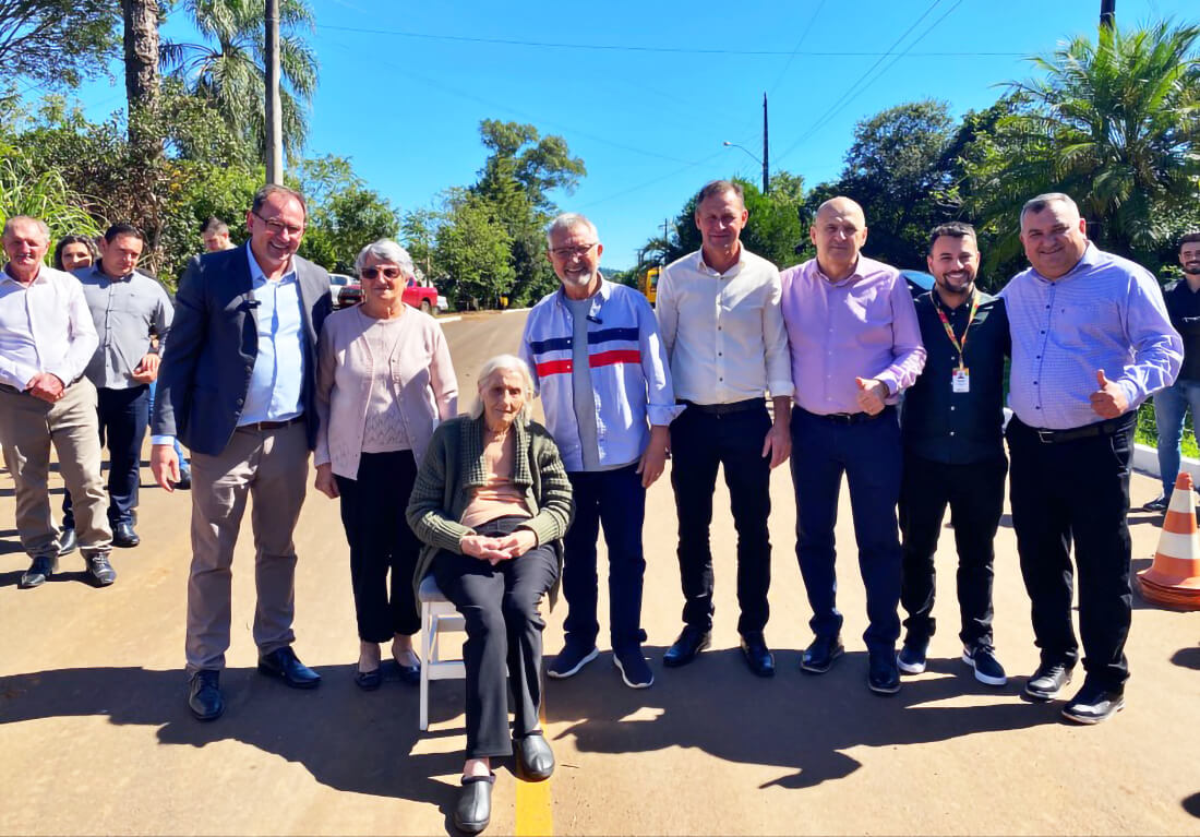 Capa Sonho de moradora de 103 anos se torna realidade com obra do Pavimenta 2 em Cerro Grande