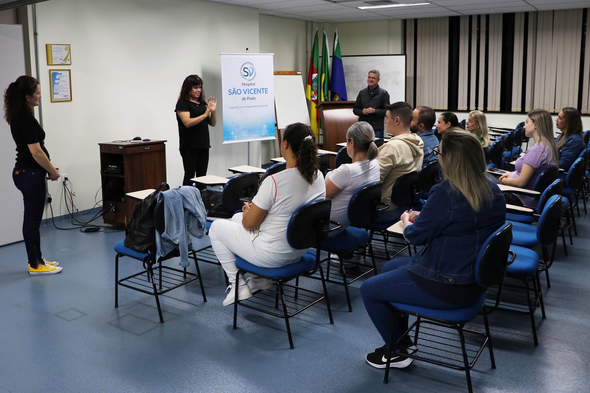 Capa Acessibilidade para surdos no ambiente hospitalar