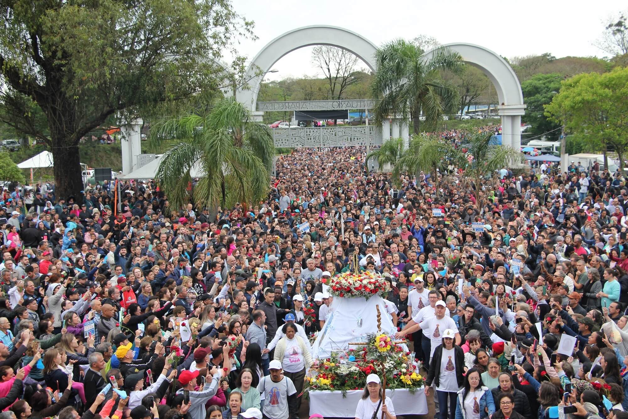 Capa Romeiros de Nossa Senhora Aparecida terão assistência da Escola de Enfermagem do HSVP