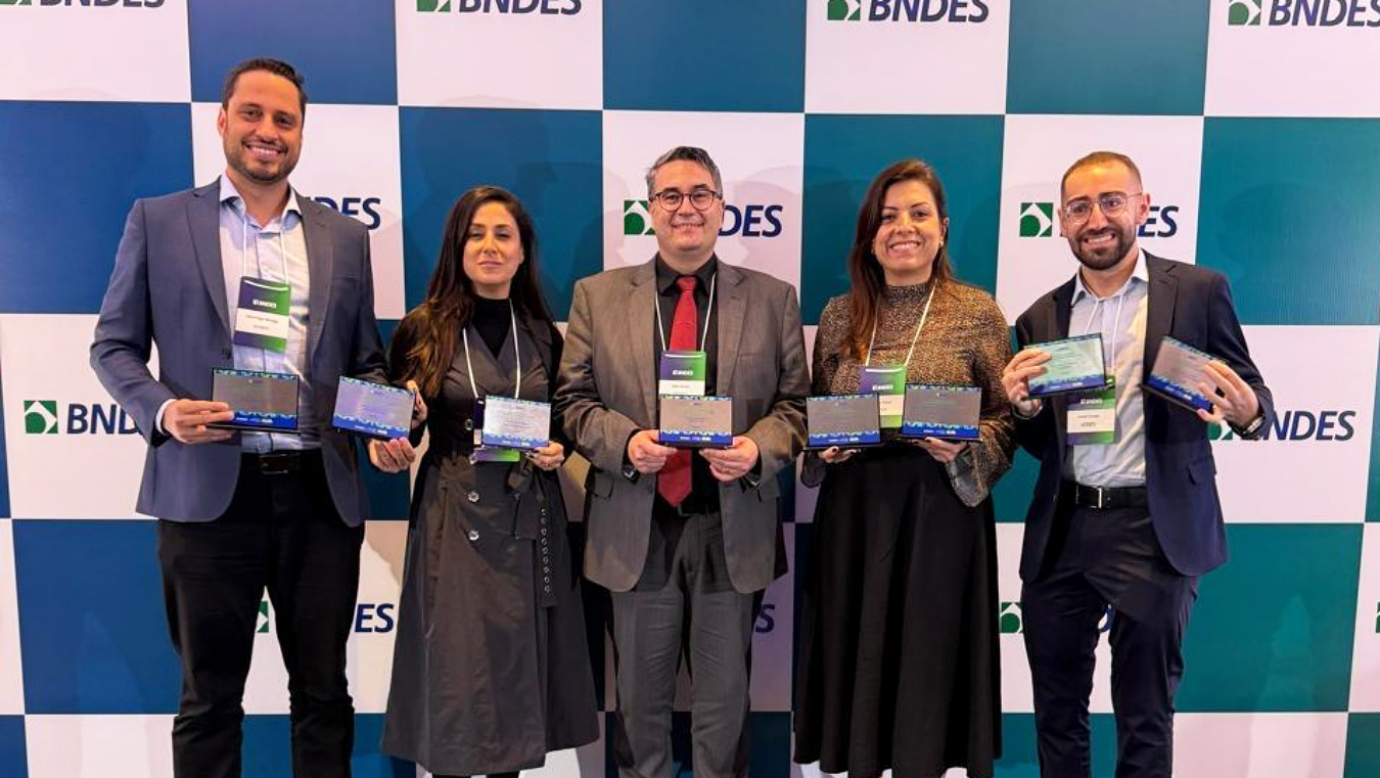 Capa Sicredi é destaque em premiação do BNDES