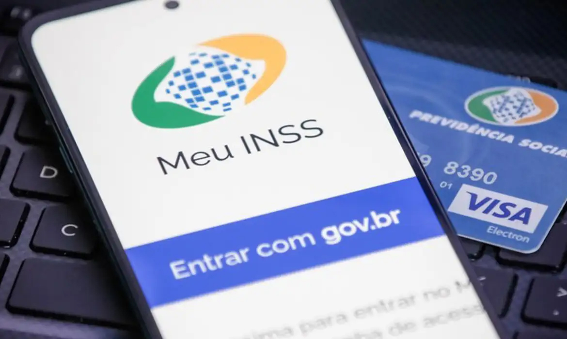 Capa INSS inicia devolução de valores descontados sem autorização