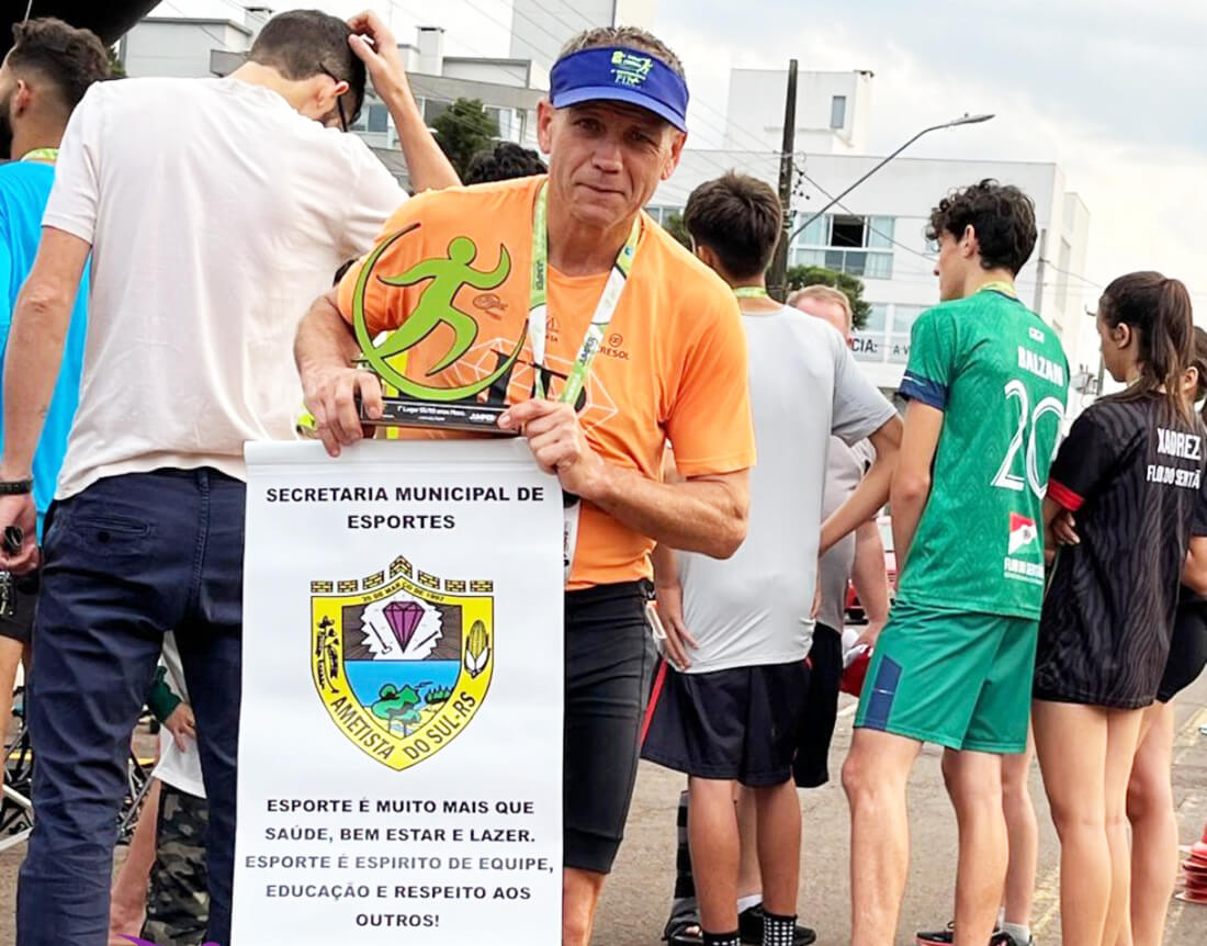 Capa Atleta de Ametista do Sul conquista 1º lugar em competição de atletismo