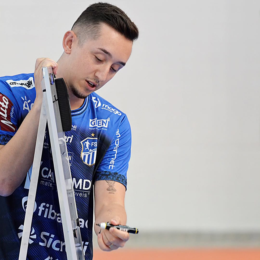 Capa Juninho Madruga é o novo técnico do Guarani Futsal para a temporada 2025