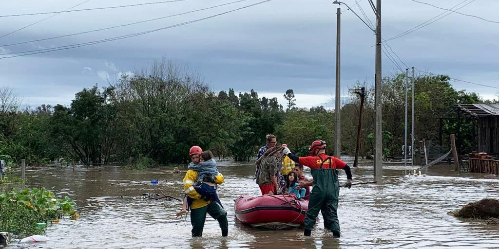 Capa Passagem do ciclone extratropical deixa ruas alagadas e famílias desalojadas no sul gaúcho