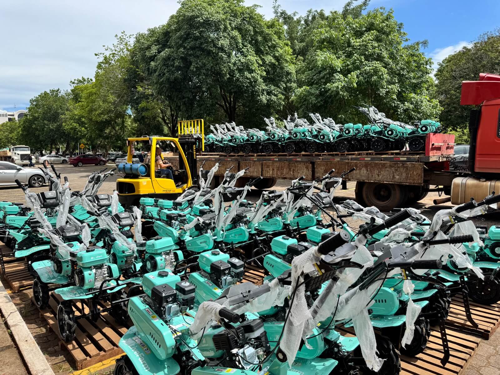 Capa Conab inicia entrega de 1.300 maquinários para apoiar a agricultura familiar