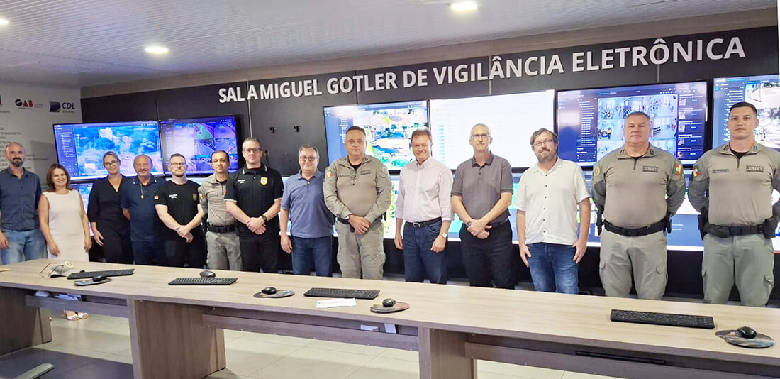 Capa Comitiva de Frederico Westphalen discute projeto de segurança pública com Brigada Militar e Polícia Civil