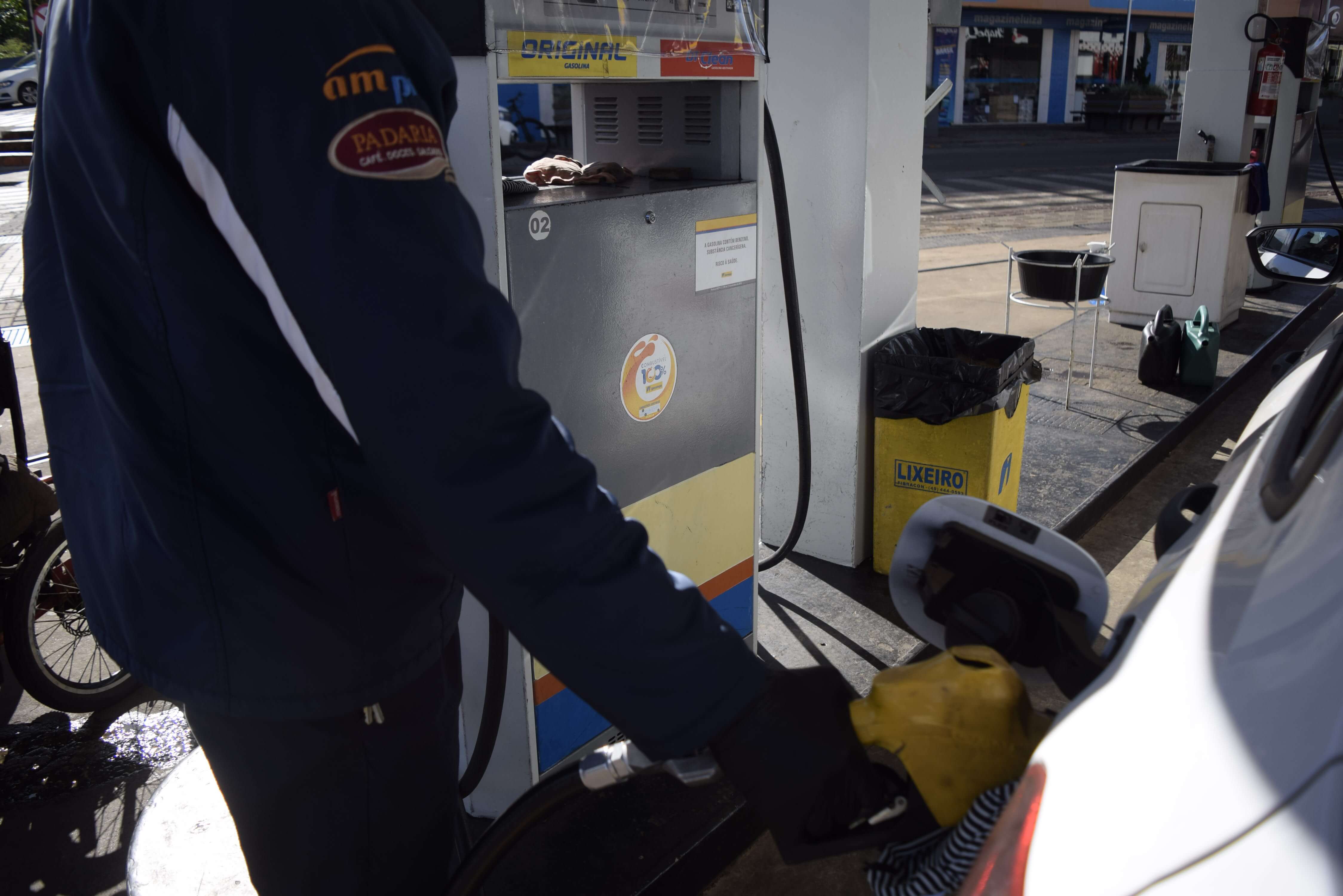 Capa Petrobras reduz preço da gasolina em R$ 0,13 para distribuidoras